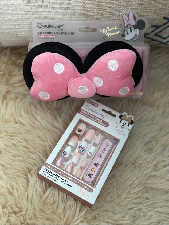 The Creme Shop Accessories - Disney Minnie Mouse Spa Headband and Minnie Mouse Nails